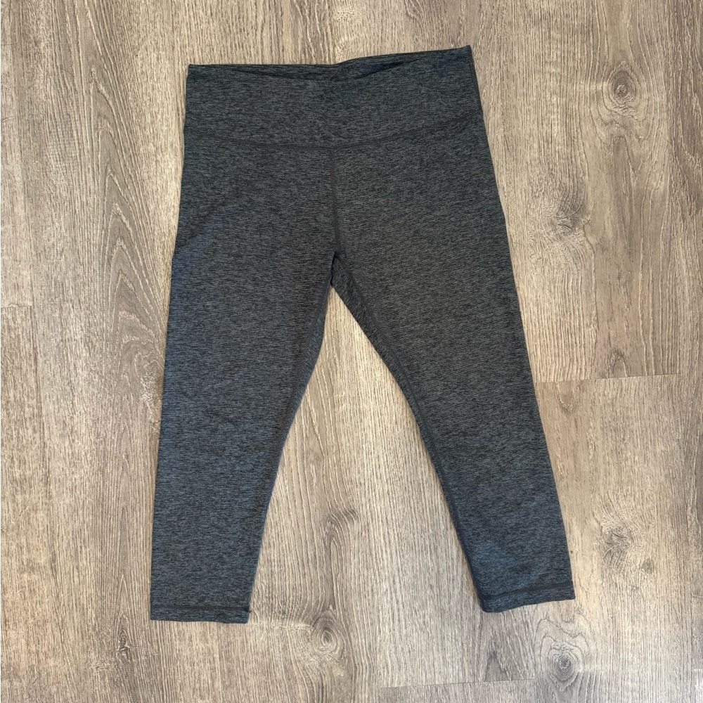 Dark grey cropped leggings size large